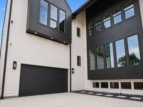 705 Walton Street, Houston TX 77009