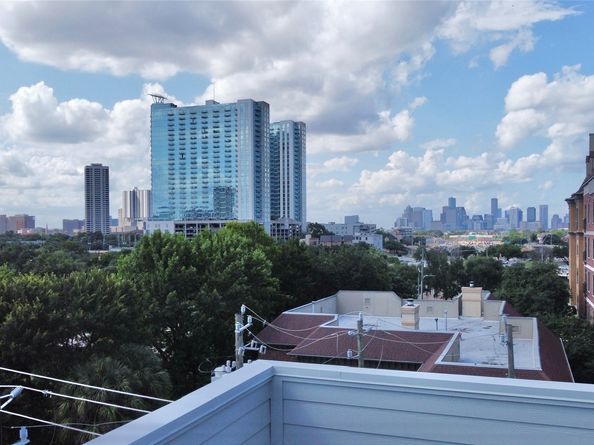 6104 Gehring Street, Houston TX 77021