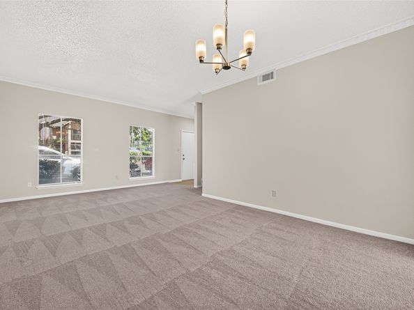 7700 Creekbend Drive 49, Houston TX 77071