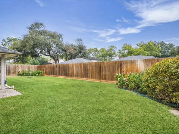 10818 Olympia Drive, Houston TX 77042
