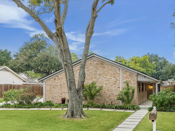 10818 Olympia Drive, Houston TX 77042