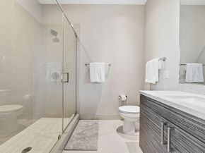 1409 Post Oak Boulevard 1903, Houston TX 77056