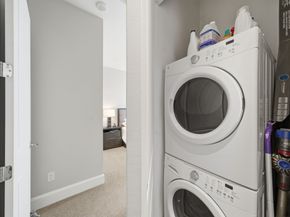 1409 Post Oak Boulevard 1903, Houston TX 77056