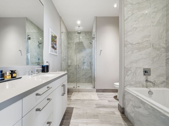 1409 Post Oak Boulevard 1903, Houston TX 77056