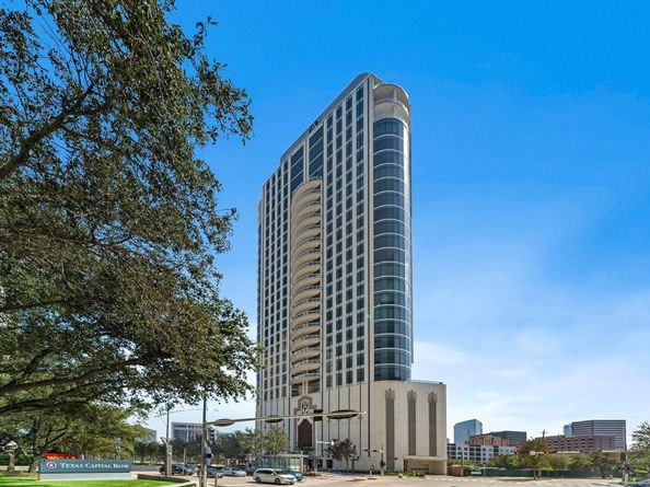 1409 Post Oak Boulevard 1903, Houston TX 77056