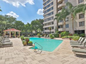 3525 Sage Road 1111, Houston TX 77056