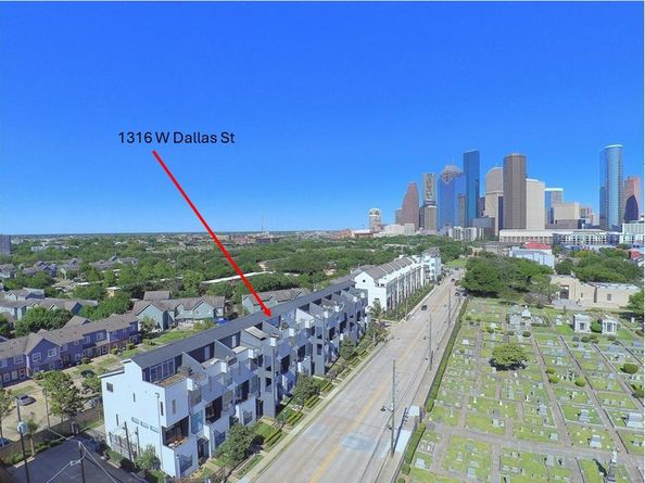 1316 W Dallas Street, Houston TX 77019