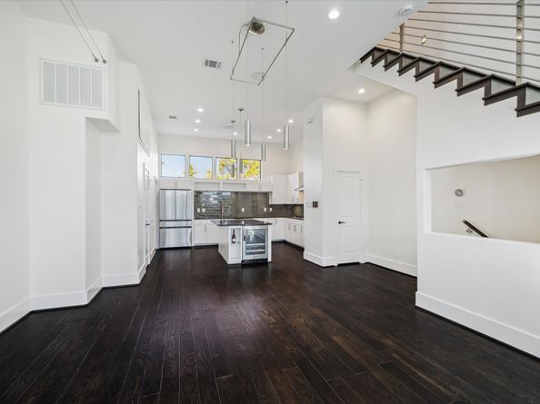 1316 W Dallas Street, Houston TX 77019