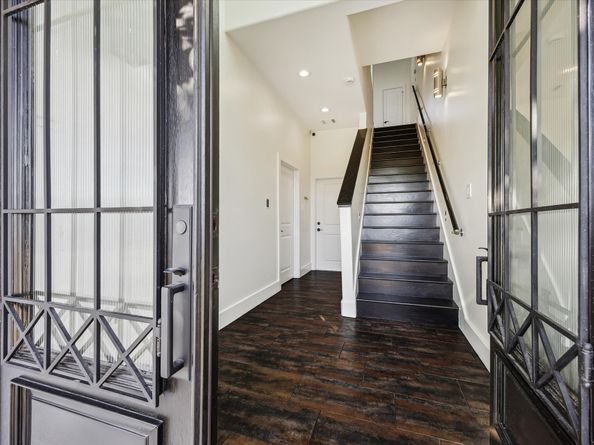 1316 W Dallas Street, Houston TX 77019