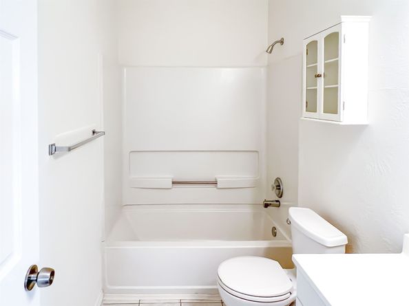 1324 Dennis Street, Houston TX 77004