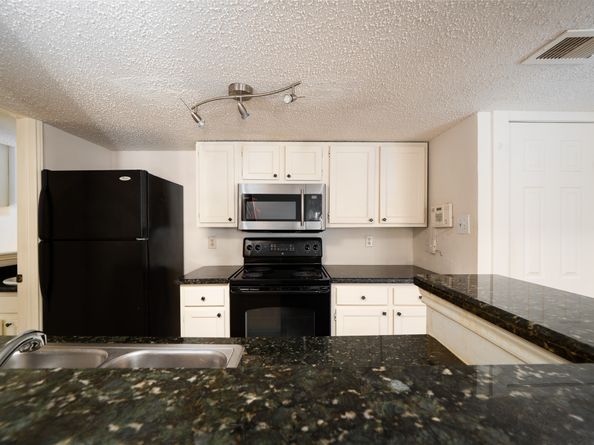 2300 Old Spanish Trail 2063, Houston TX 77054