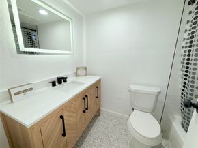 9090 S Braeswood Boulevard 115, Houston TX 77074