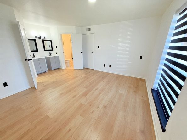 9090 S Braeswood Boulevard 115, Houston TX 77074