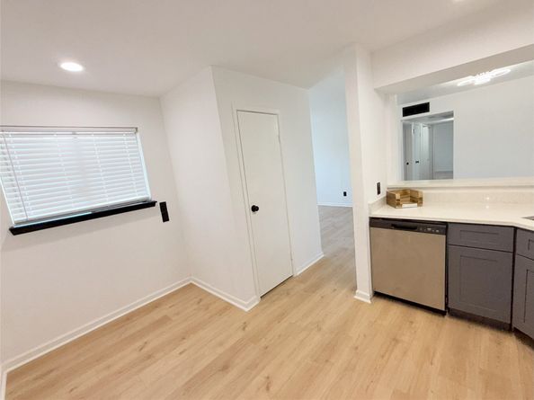 9090 S Braeswood Boulevard 115, Houston TX 77074