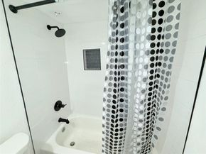 9090 S Braeswood Boulevard 115, Houston TX 77074