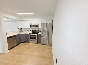 9090 S Braeswood Boulevard 115, Houston TX 77074