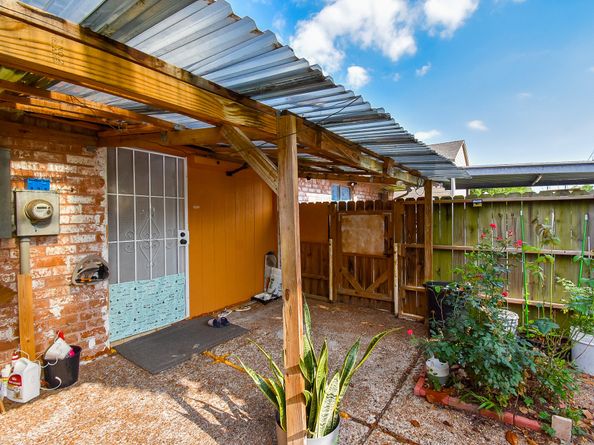 12469 Sharpview Drive 2469, Houston TX 77072