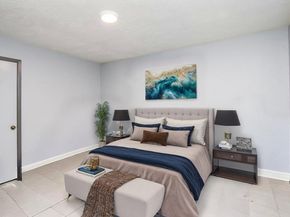 12469 Sharpview Drive 2469, Houston TX 77072