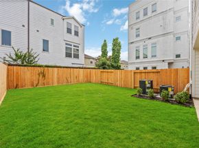 1816 Rosedale Street, Houston TX 77004