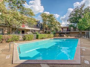 2575 Marilee Lane 1, Houston TX 77057