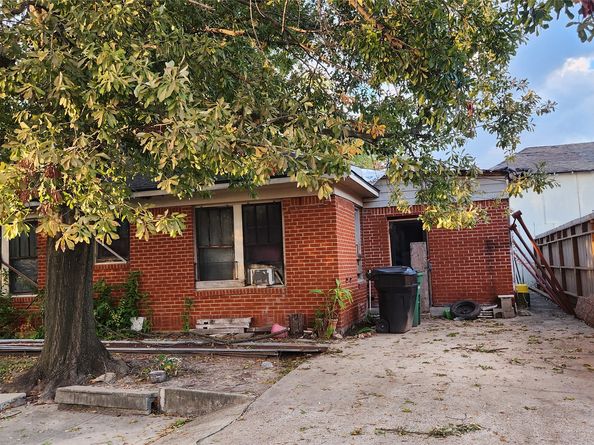 2602 Atlantic Street, Houston TX 77009