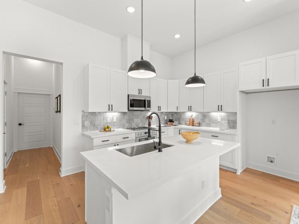 1008 Tuskegee Heights Lane, Houston TX 77091