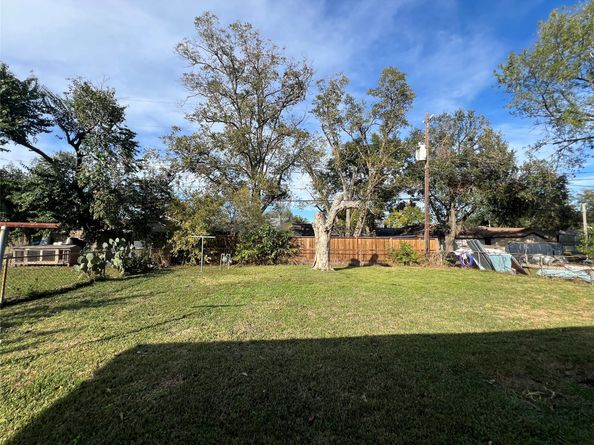 6410 Thornwall Street, Houston TX 77092