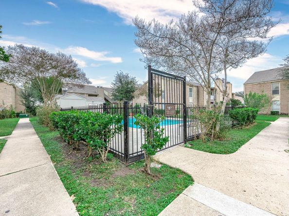 10211 Sugar Branch Dr Apt 368, Houston TX 77036