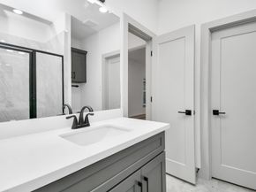 3521 Canfield Street AB, Houston TX 77004