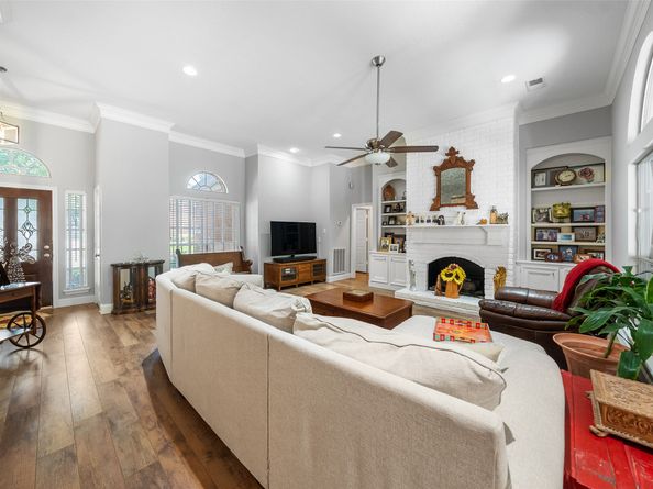 1523 Lofty Maple Trail Trail, Kingwood TX 77345