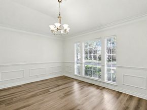 1102 Hathorn Way Drive, Houston TX 77094