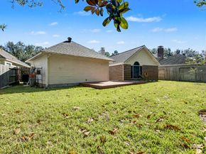 1102 Hathorn Way Drive, Houston TX 77094