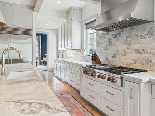 6218 Burgoyne Road, Houston TX 77057