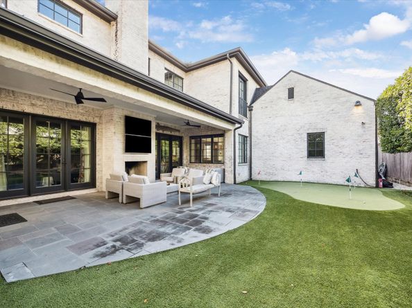 6218 Burgoyne Road, Houston TX 77057