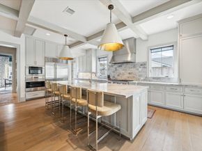 6218 Burgoyne Road, Houston TX 77057