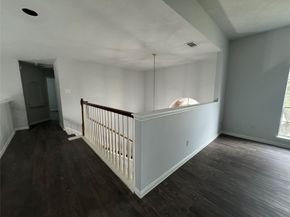 1915 Laurel Bay Drive, Houston TX 77014