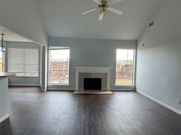 1915 Laurel Bay Drive, Houston TX 77014