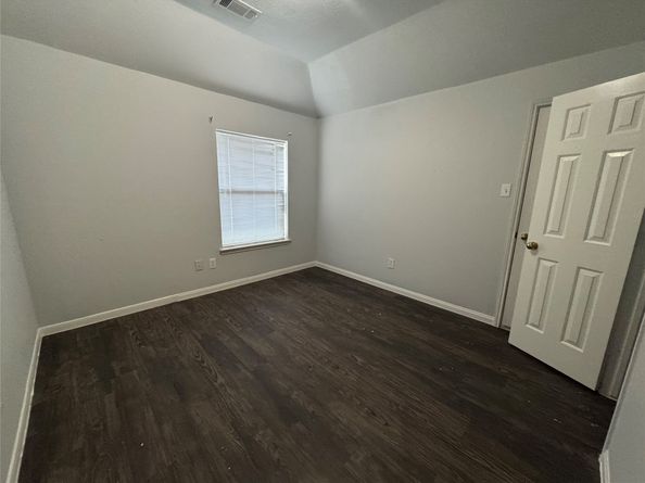 1915 Laurel Bay Drive, Houston TX 77014