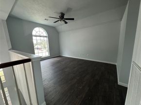 1915 Laurel Bay Drive, Houston TX 77014