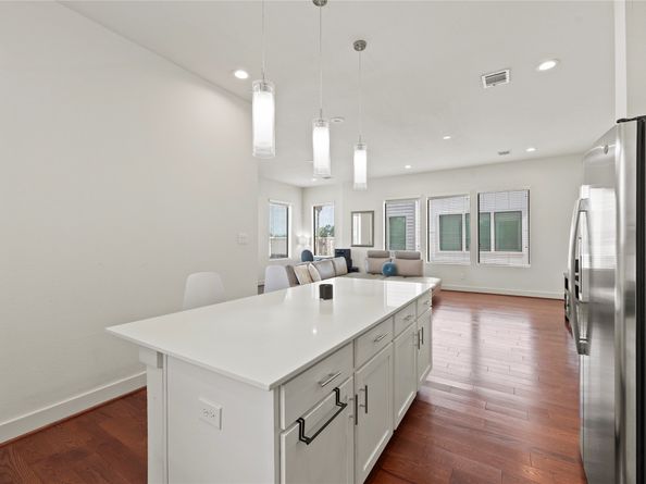 9611 Marlive Lane D, Houston TX 77025