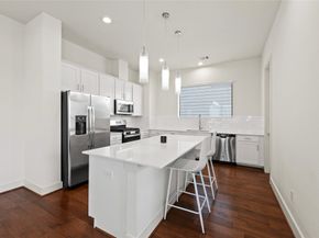 9611 Marlive Lane D, Houston TX 77025