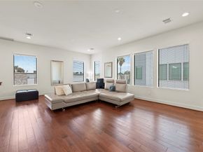 9611 Marlive Lane D, Houston TX 77025