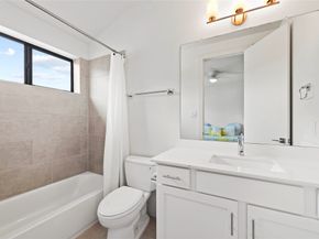 9611 Marlive Lane D, Houston TX 77025