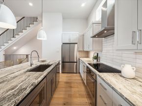 2105 Emancipation Avenue, Houston TX 77003