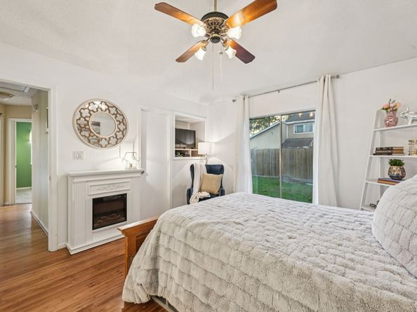 2918 Crest Park Drive, Houston TX 77082