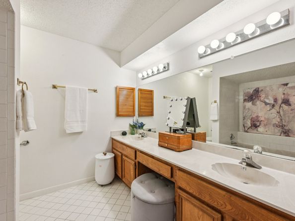 2918 Crest Park Drive, Houston TX 77082