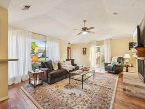 2918 Crest Park Drive, Houston TX 77082