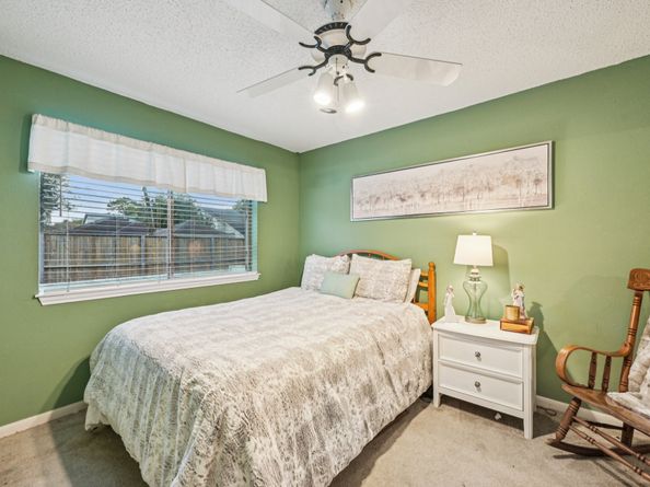 2918 Crest Park Drive, Houston TX 77082