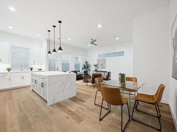 7723 Sky Dweller Drive, Houston TX 77055