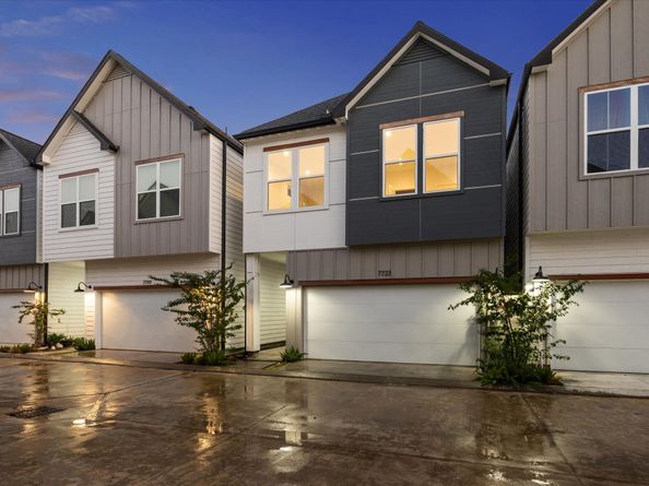 7723 Sky Dweller Drive, Houston TX 77055